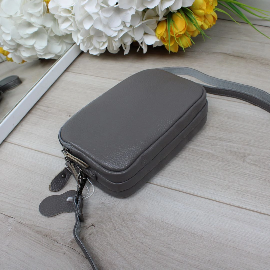 Сумка темний беж крос-боді для подорожей літаком з шкіри